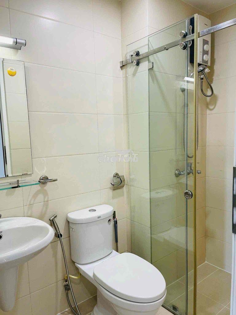 Bán căn hộ 2pn 2wc tầng đẹp tặng hết nội thất giá 3,6 tỷ có hổ trợ vay - 2
