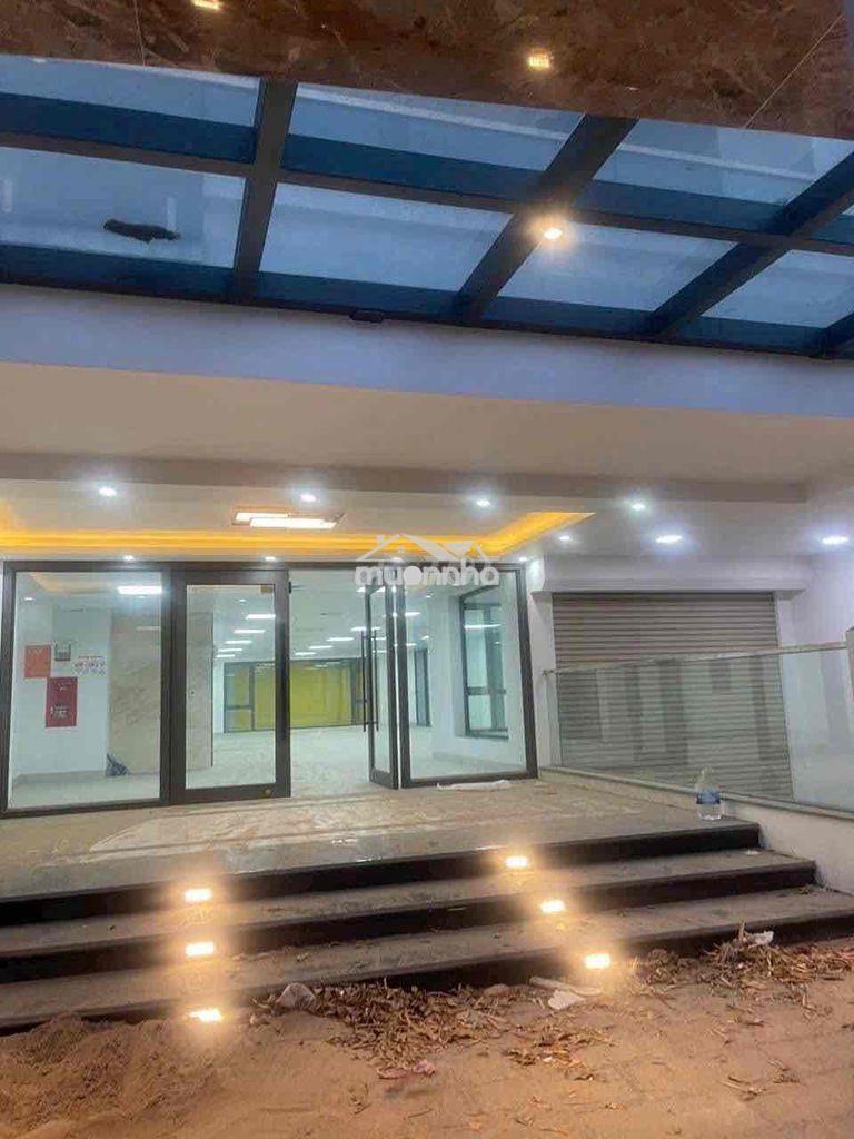 Toà nhà 9 tầng 270 m x9 tầng pccc có mới làm công ty văn phòng - 3