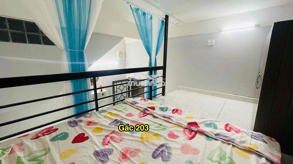 Phòng gác máy lạnh sạch thoáng - full nội thất - giờ tự do - xe free - 4
