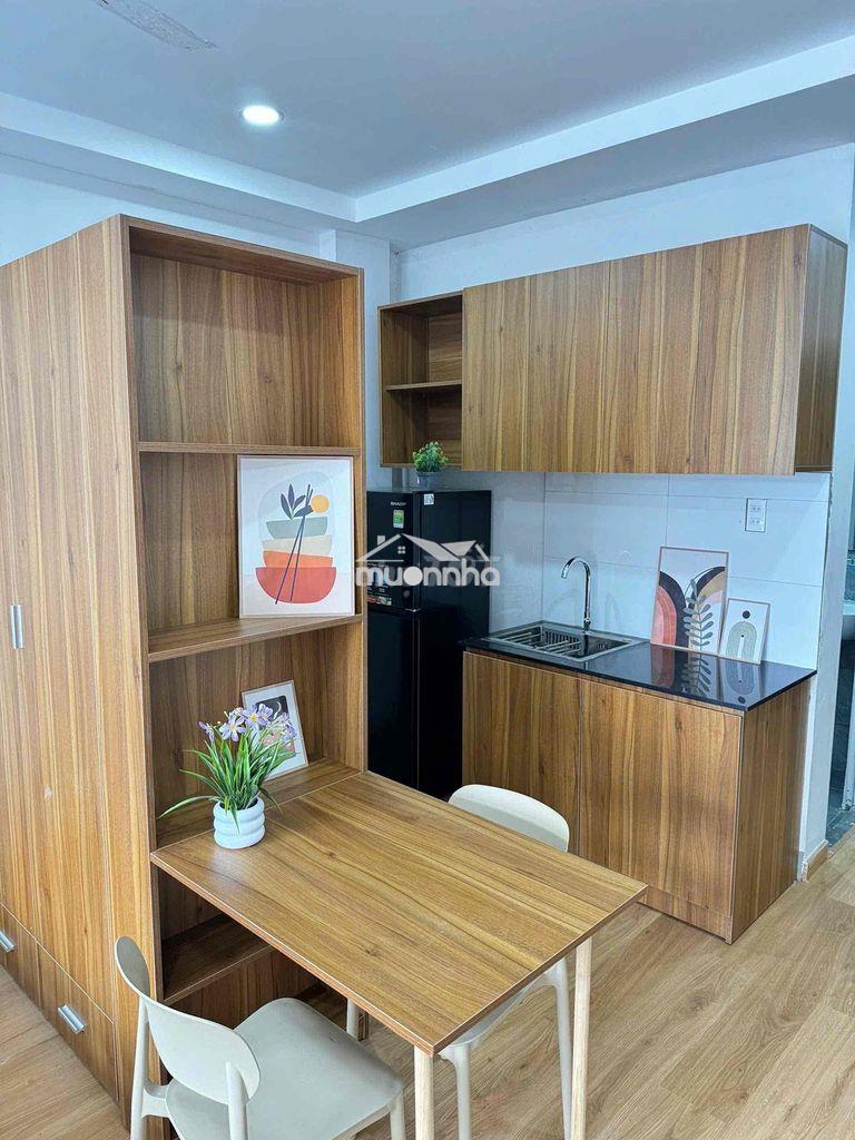 Căn hộ 1 phòng ngủ rộng 40m2_cửa sổ trời thoáng_ngay bason quận 1 - 4