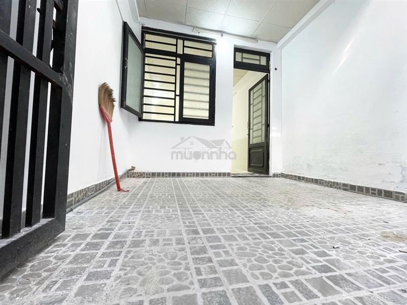 Cho thuê nhà 8trxxx chính chủ tại ngô tất tố p22 bình thạnh mới trống