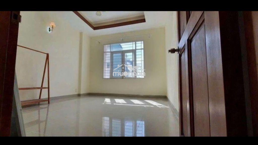 Cho thuê nhà  hẻm 212b ng trãi q1 - 6pn/4wc - 3