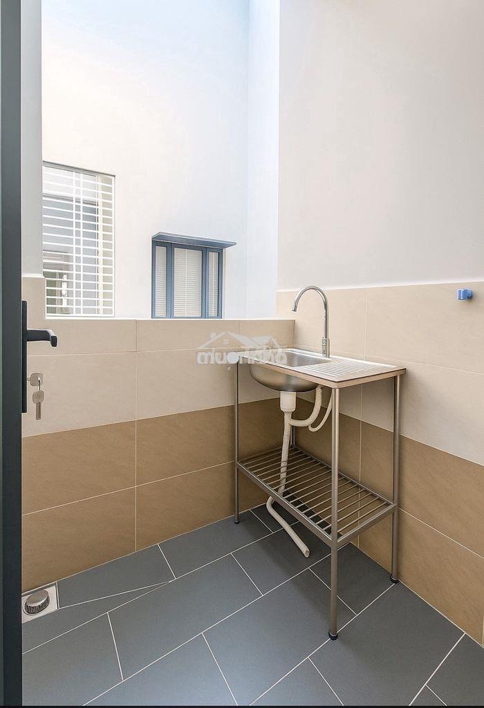 Phòng 30m2 - 3tr5 cát lái quận 2 - 3