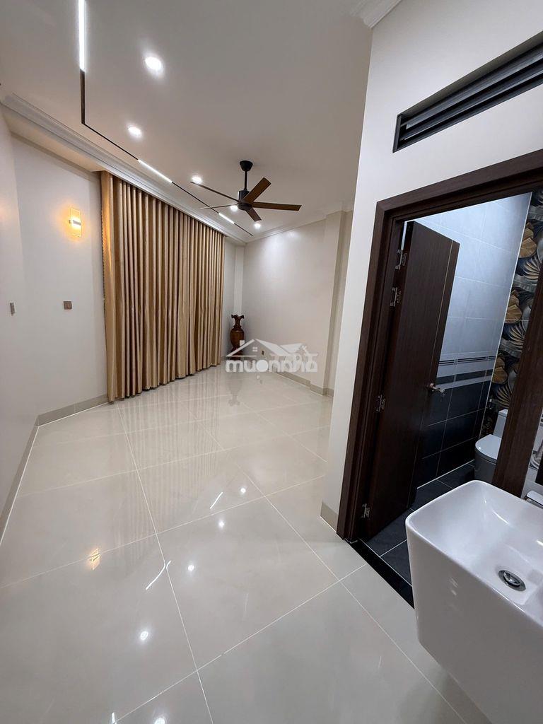 Cho thuê mặt bằng kinh doanh ở trung tâm dĩ an