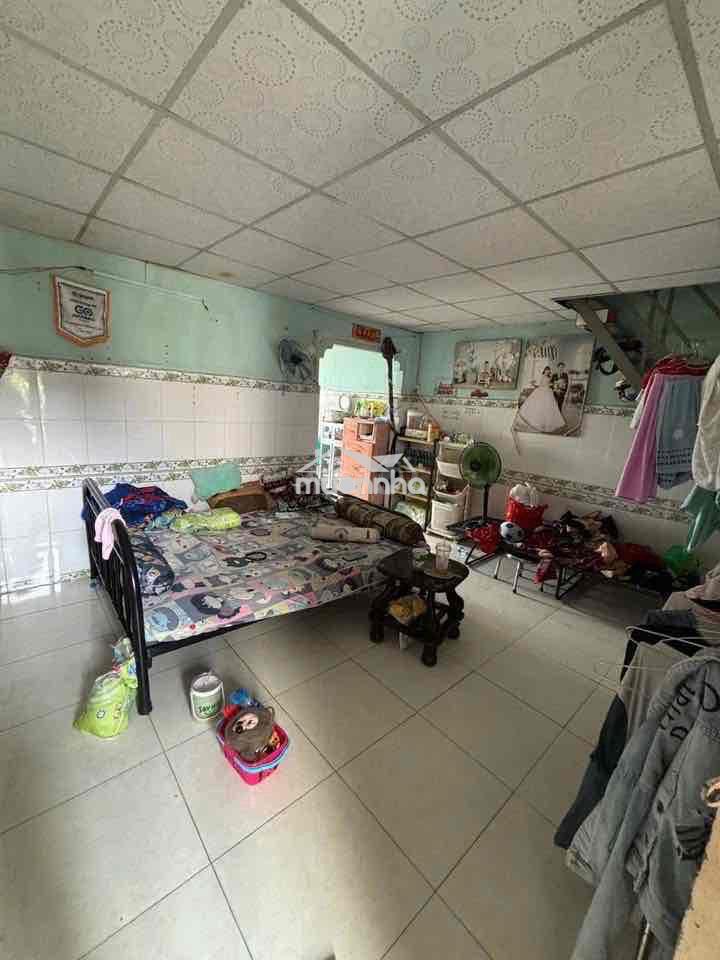 Nhà nguyên căn cho thuê gần chợ hưng long