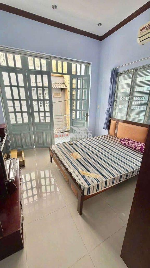 Nhà 1 trệt 1 lầu sân thượng 4x16m hẻm 625 trần xuân soạn - tân hưng