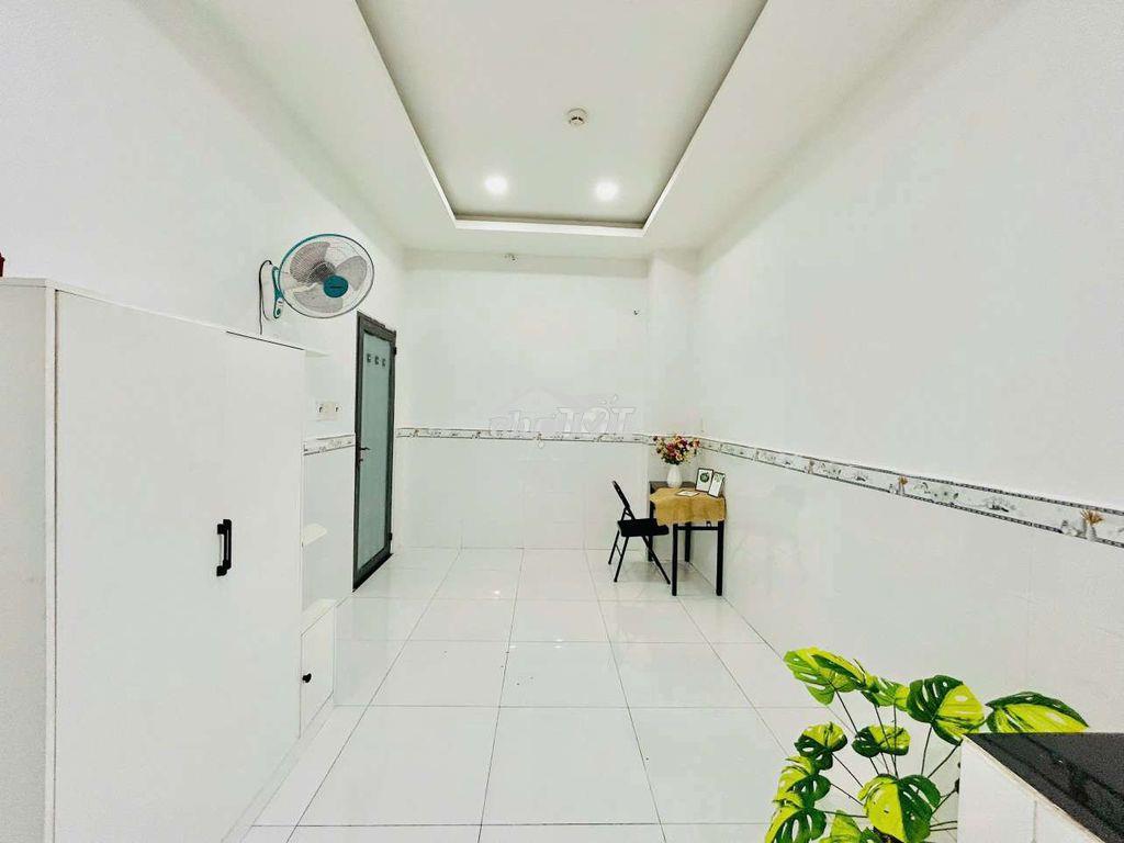 Phòng full nội thất giá 2tr9 - 4