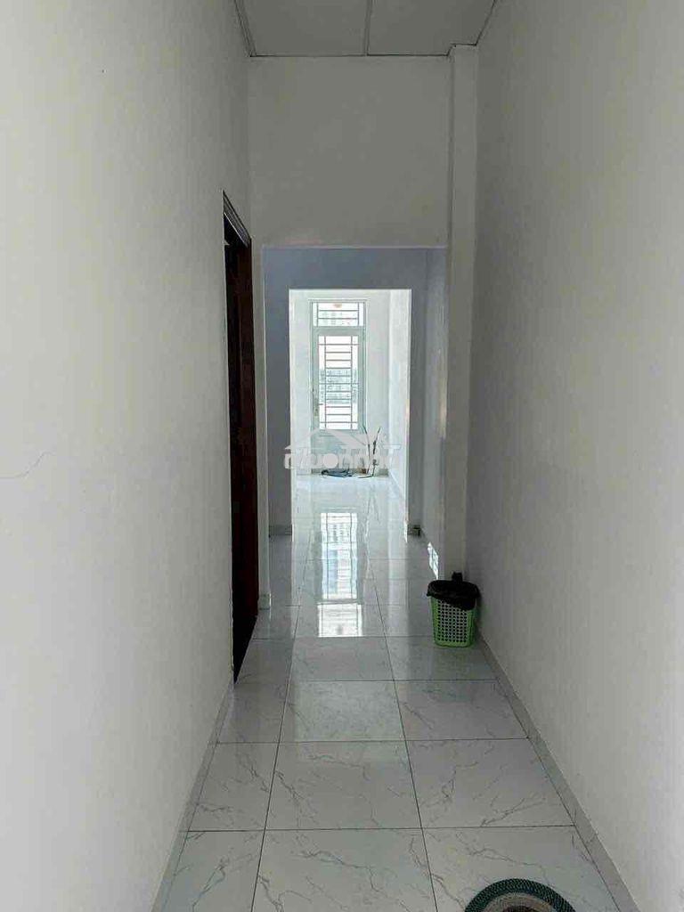 Nhà hẻm xe hơi gần ngã 4 ga 2 pn giá 7 triệu - 3