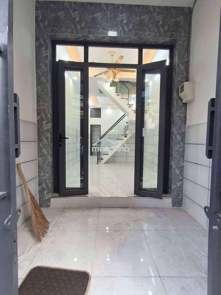 Gấp gấp kẹt tiền bán nhà quận 8