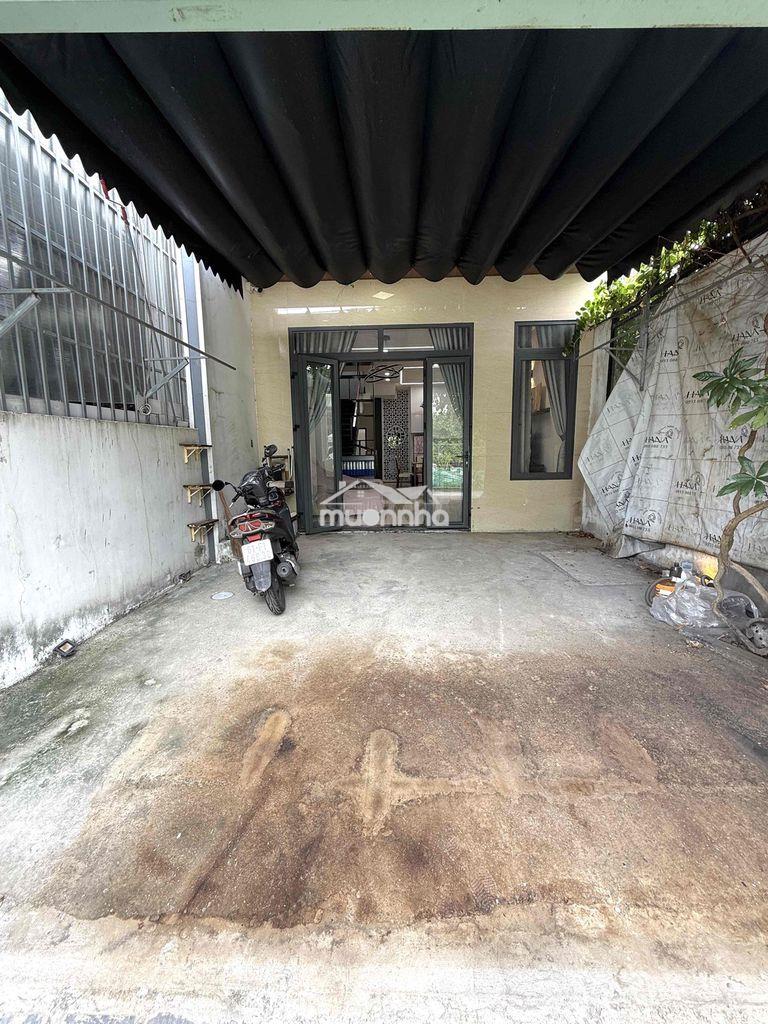 Nhà phú mỹ cho thuê có 3 phòng ngủ sân ô tô có nội thất thủ dầu 1, bd