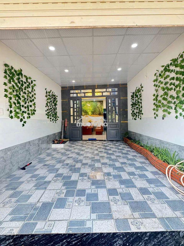 Bán nhà số nhà huyện dt: 4m*20m nở hậu 5m 3pn 2w đường 7m thông - 3