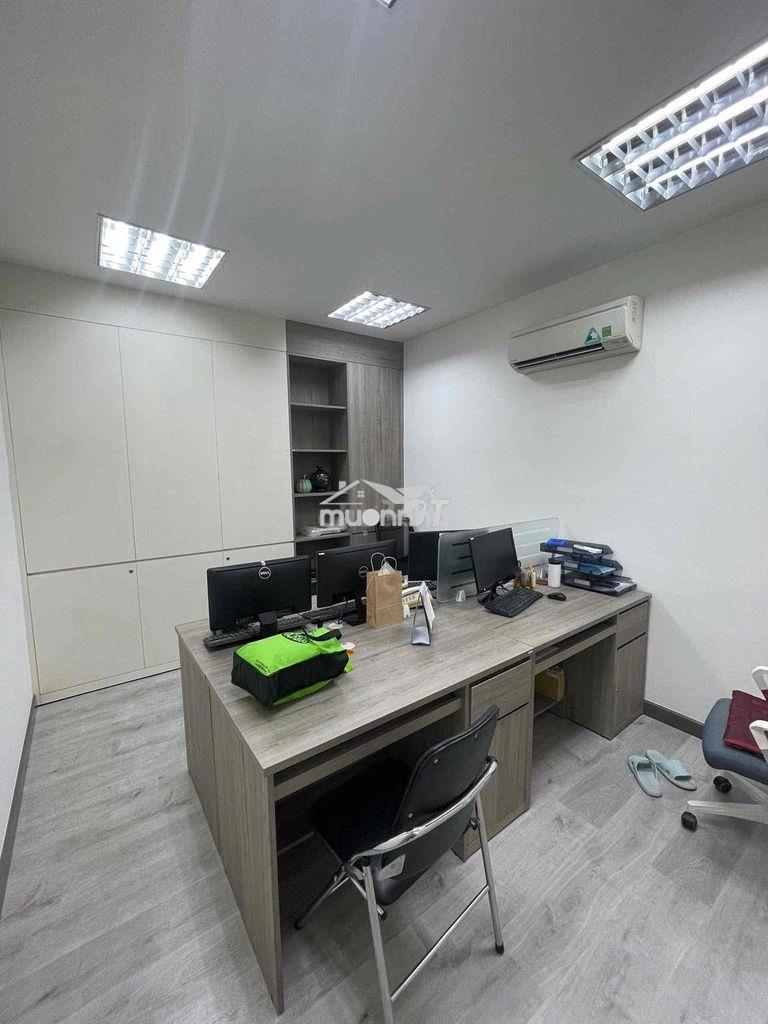 Biệt thự kdc sadeco 250m2 . 4 lầu . có thang máy . giá thuê: 65tr/th - 3