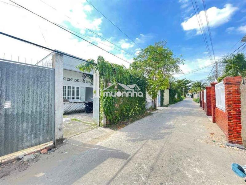Bán gấp lô đất ngang 10 ở 1/ đ. suối lội dt:431m2 shr giá tốt 1 tỉ 350