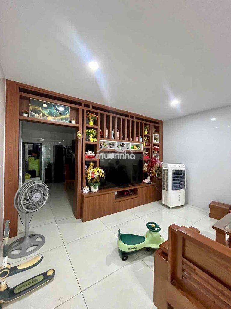 👉 Mặt tiền kinh doanh – gần chợ đầu mối – chỉ nhỉnh 4 tỷ - 4