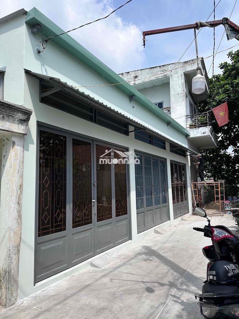 Nhà mới xây dựng cần cho thuê