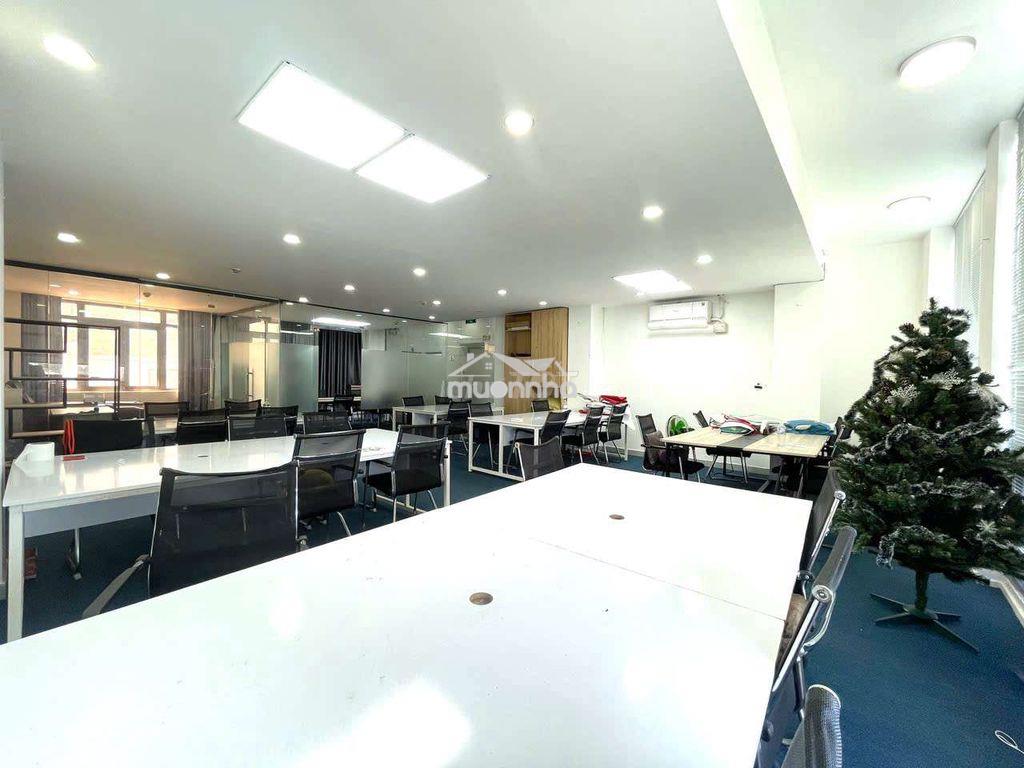 Văn phòng quận 3 giá 30 triệu 95m2 full bàn ghế sẵn - 4