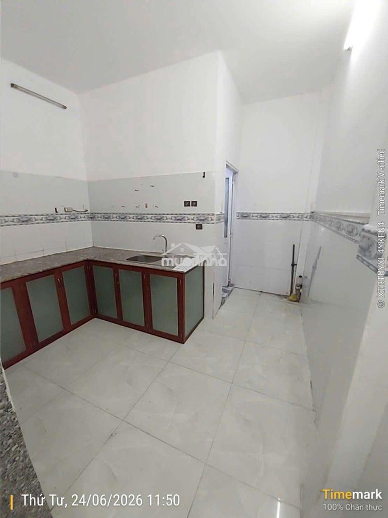 Cho thuê nhà trịnh quang nghị xã phong phú ql50 - 2