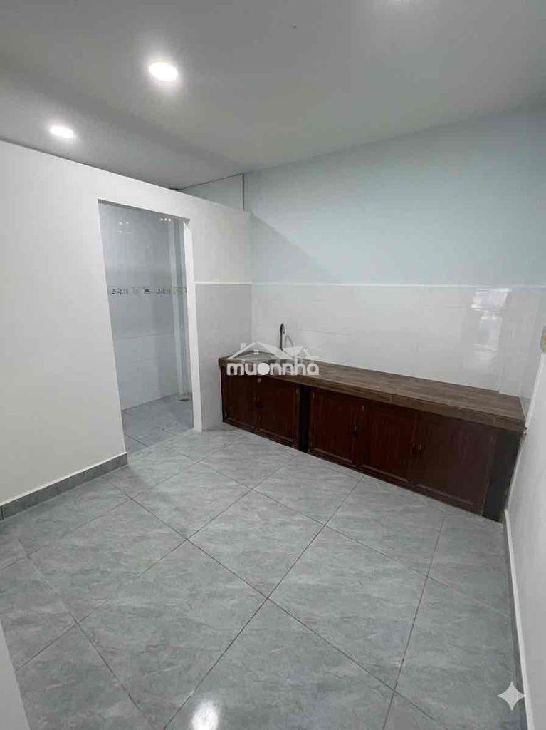 Cho thuê nhà 4.1x18m 1 lầu 2pn 13tr  hẻm 6m thông. - 3