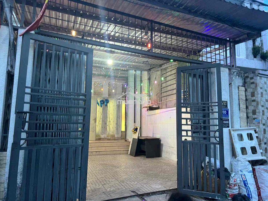 Cho thuê nhà cấp 4 xe hơi ngủ trong sân - gần cao đẳng công thương - 3