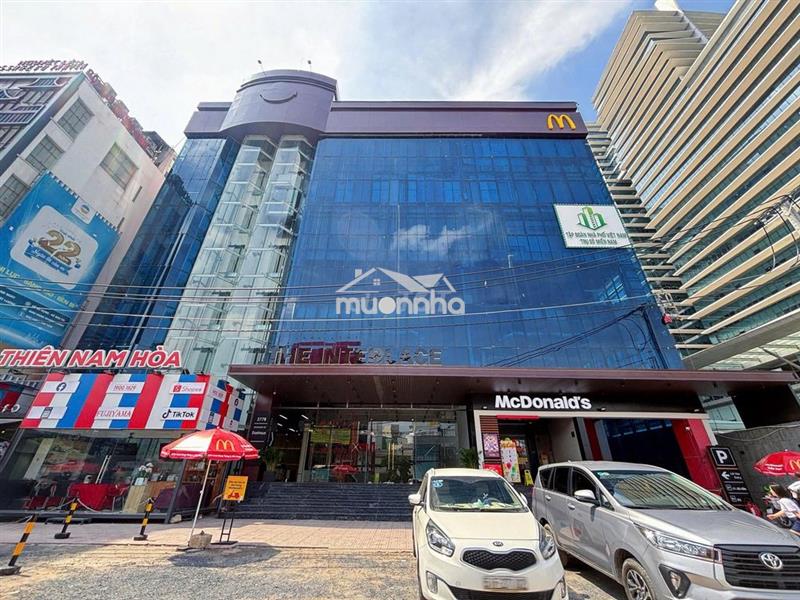 Cho thuê tầng trệt cách mạng tháng dt 500m²