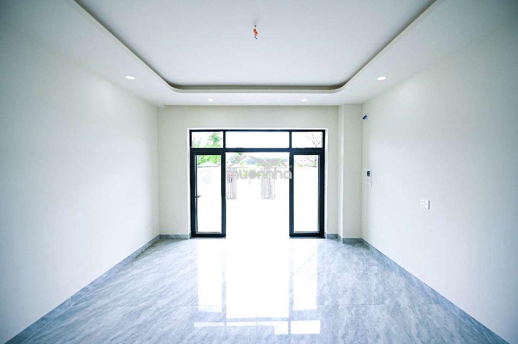 Cần bán nhà ngay đường đt746 bình cơ tân uyên chỉ 2,3 tỷ 70 m² có shr  - 3