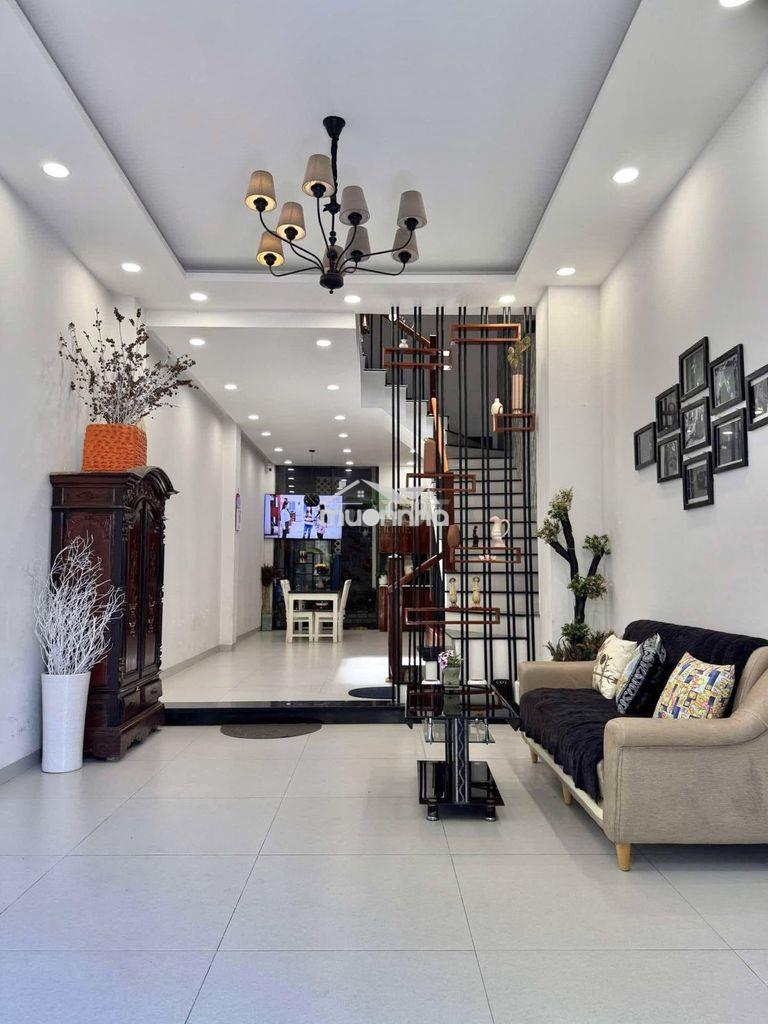 Cho thuê nhà đẹp 4 phòng ngủ full nội thất khu vcn phước long