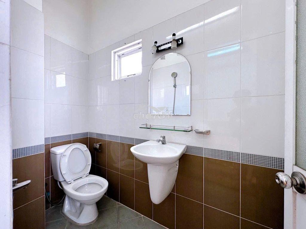Nơ trang long 4 triệu xxx kế bên bệnh viện đa khoa gia định phòng đẹp - 2