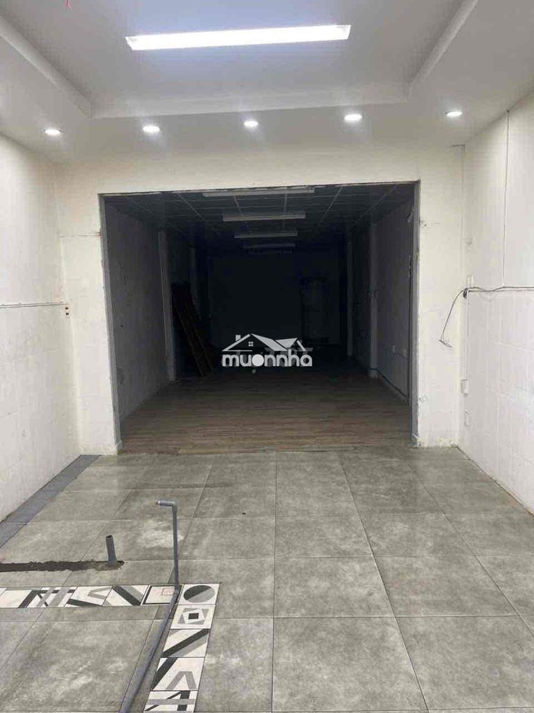Mặt tiền kinh doanh 212 thạch lam ngay trường phu chu trunh