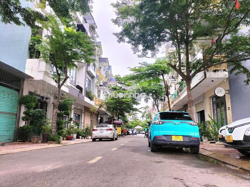 🔥🔥 100*%rẻ nhất phú hồng thịnh 8 rẻ hơn hàng xóm 450t. phải nhanh ạ