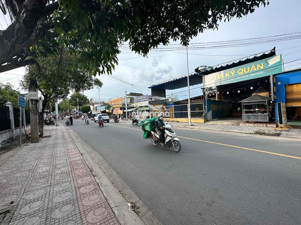 Cho thuê đất mặt tiền đường cách mạng tháng tám - 4