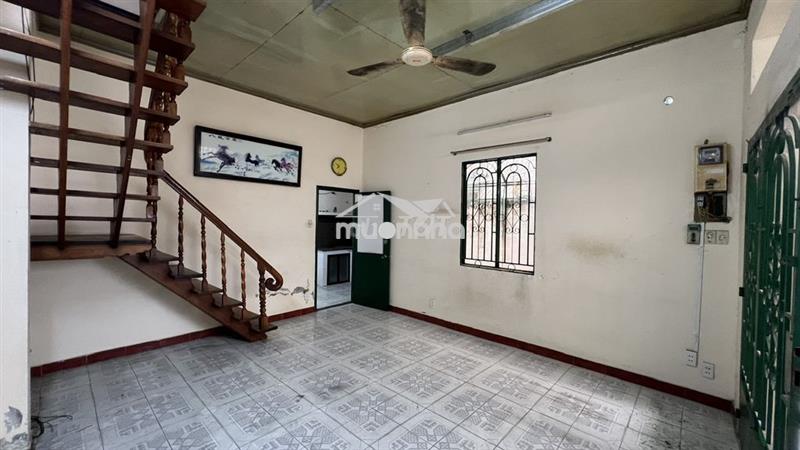 Cho thue nha nguyen can 1 tret 1 gac - q.pn, hem an ninh yen tinh