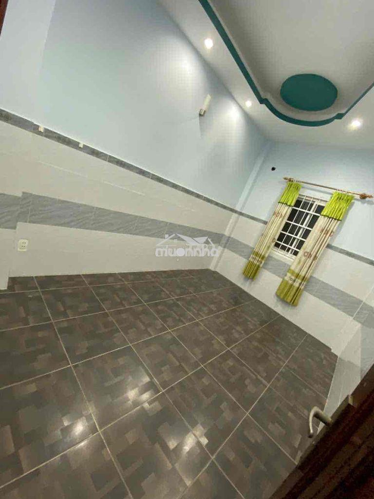 Phòng trọ  mặt tiền phạm văn chí q6 - 2