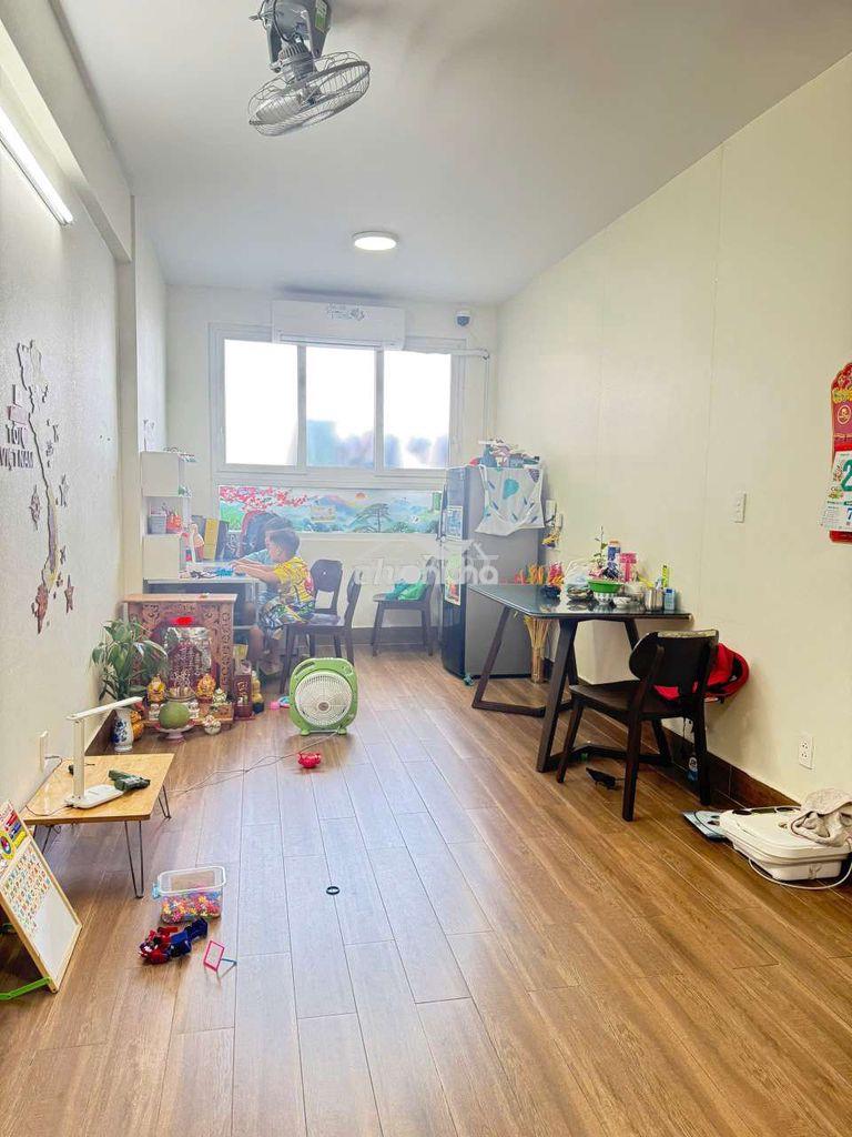 Cho thuê toky tower 2pn 2wc nhà trống 