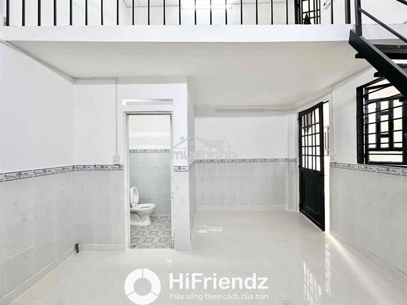 Dãy phòng liền kề 1 trệt 1 lầu có bancol mới 100% ngay bình trị đông