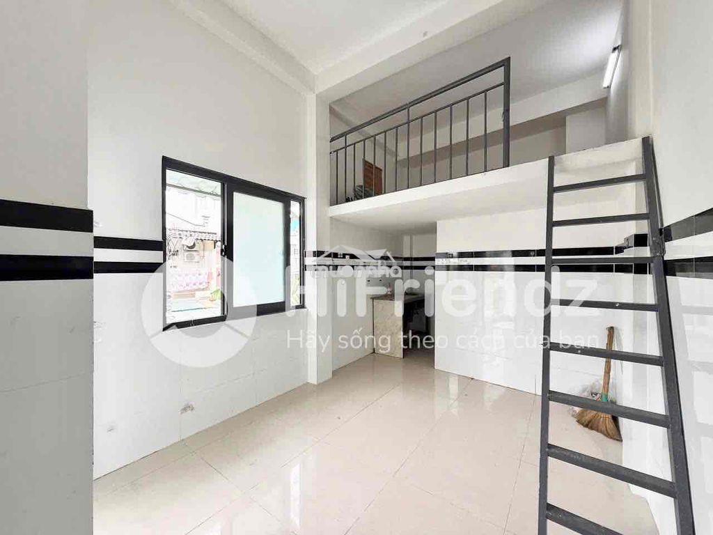 Cho thuê phòng gác cao có ban công, cửa sổ trời - gần ngã 4 bốn xã - 3
