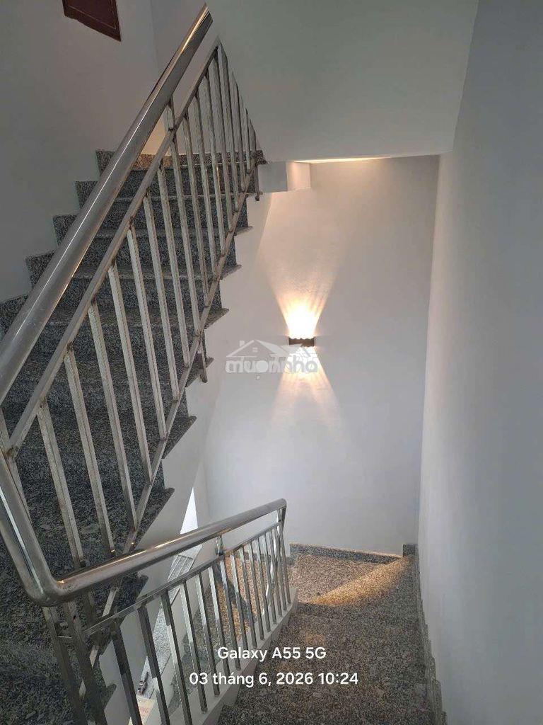 Cho thuê nhà nguyên cân mặt tiền đường số 5 khu dc 2 thanh , 2 lầu ,st - 3