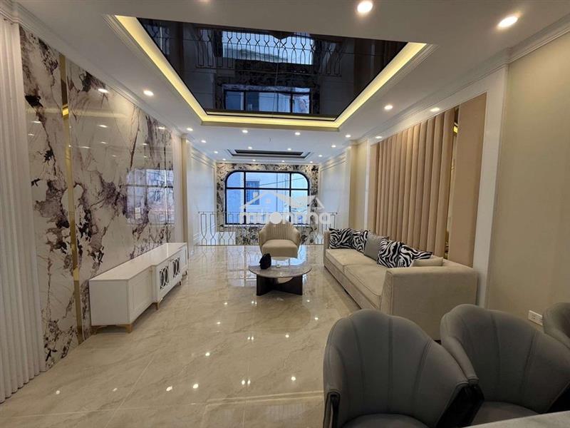 Nguyễn văn cừ - 8 tầng thang máy - gara 2 ô tô - kinh doanh  - 25 tỷ