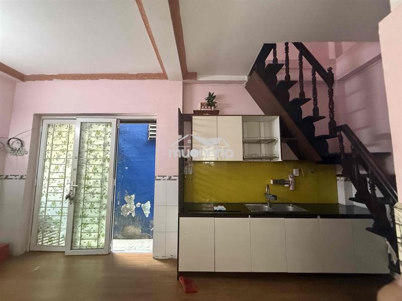 NHÀ THUÊ HẺM TÂN PHÚ: 6.000K/THÁNG. 3,6M X 5,9M