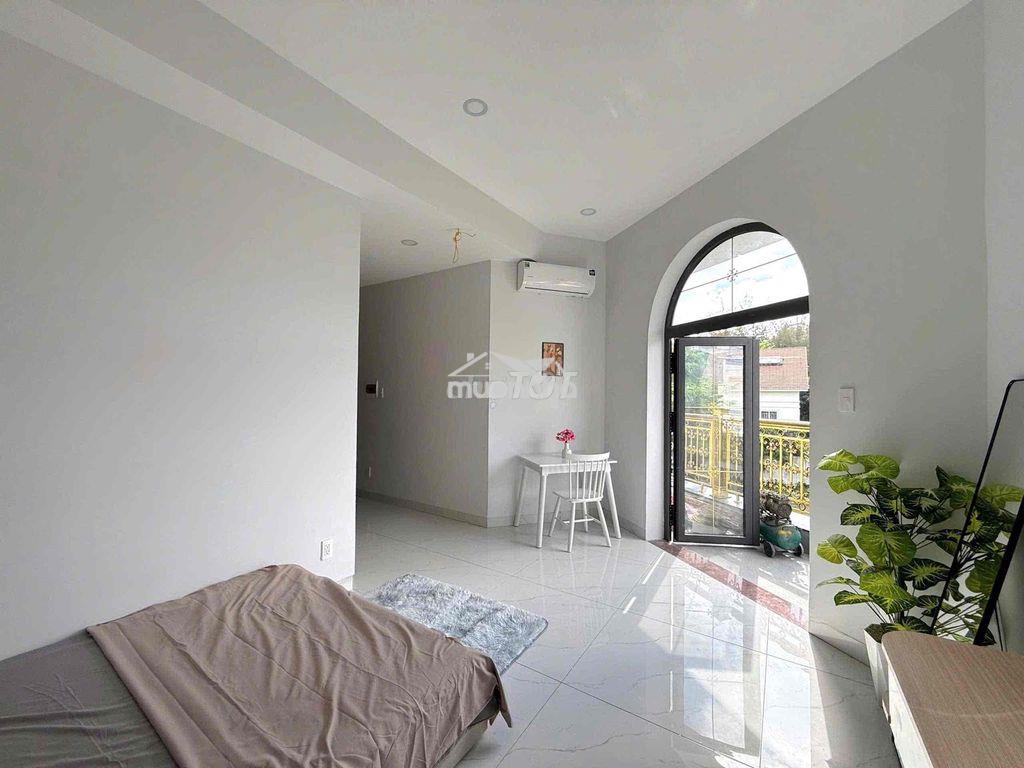 Còn phòng bancol thang máy ngay nguyễn trãi - cống quỳnh - 2