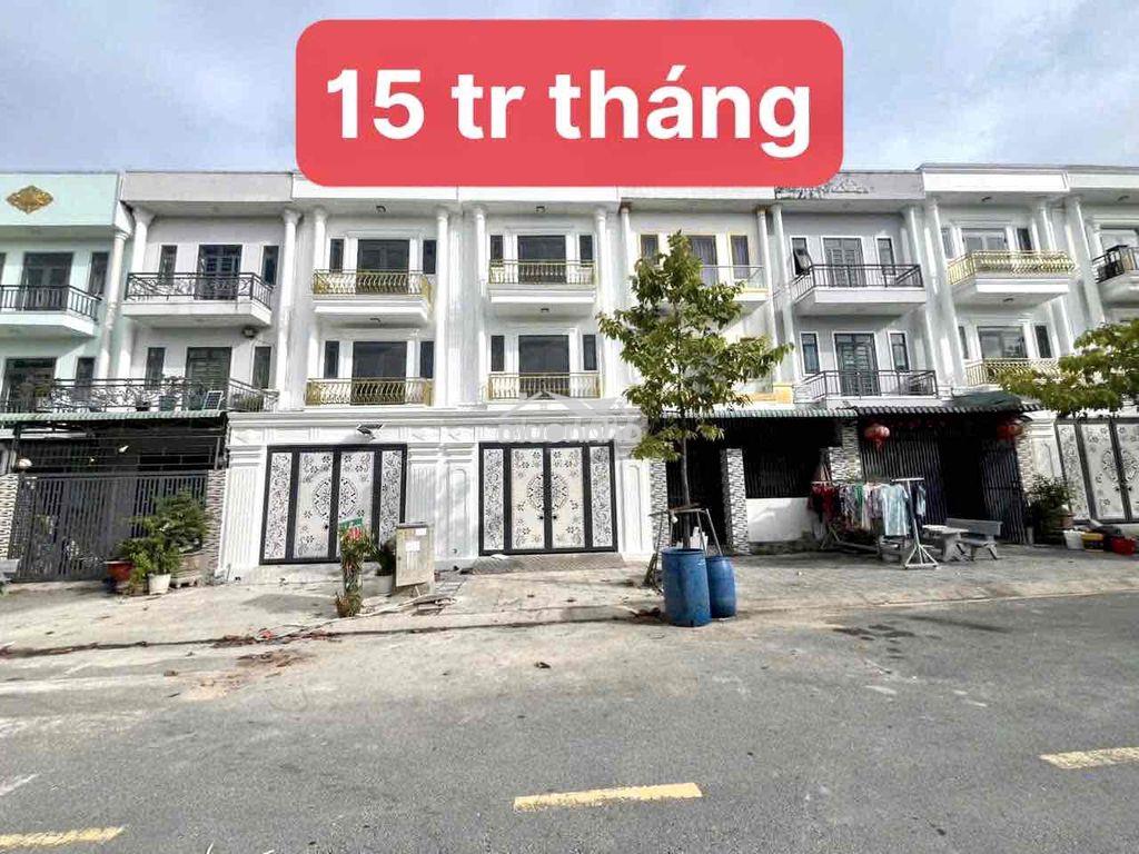 Nhà 1 trệt 2 lầu uyên hưng, tân uyên,có nội thất,sân xe hơi,đường 8m - 4
