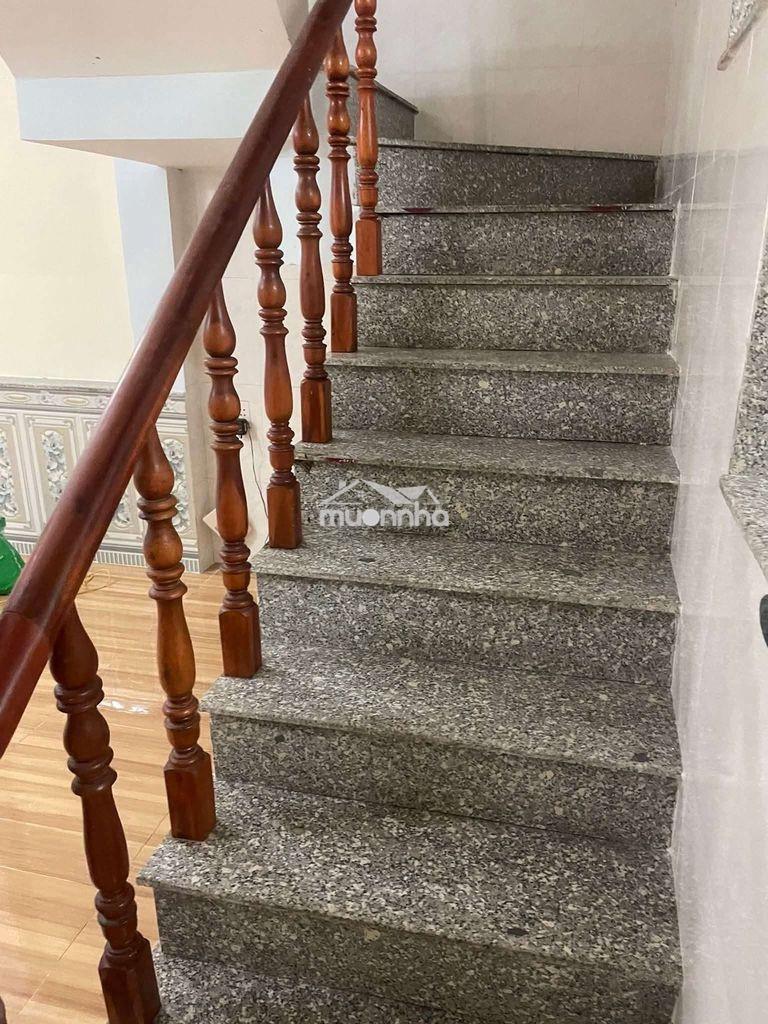 Nhà lầu đường xe hơi gần chợ thông dụng - 4