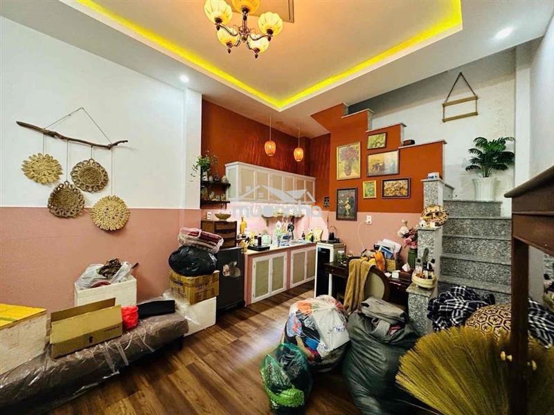 Nhà nhỏ đủ công năng - sát mặt tiền trần thị hè - 23m² - 2 tầng