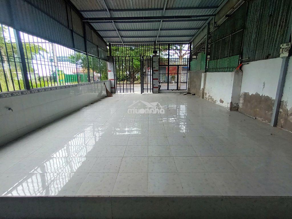 Cho thuê nhà nguyên căn mặt tiền, vị trí đẹp, tiện kinh doanh buôn bán - 3