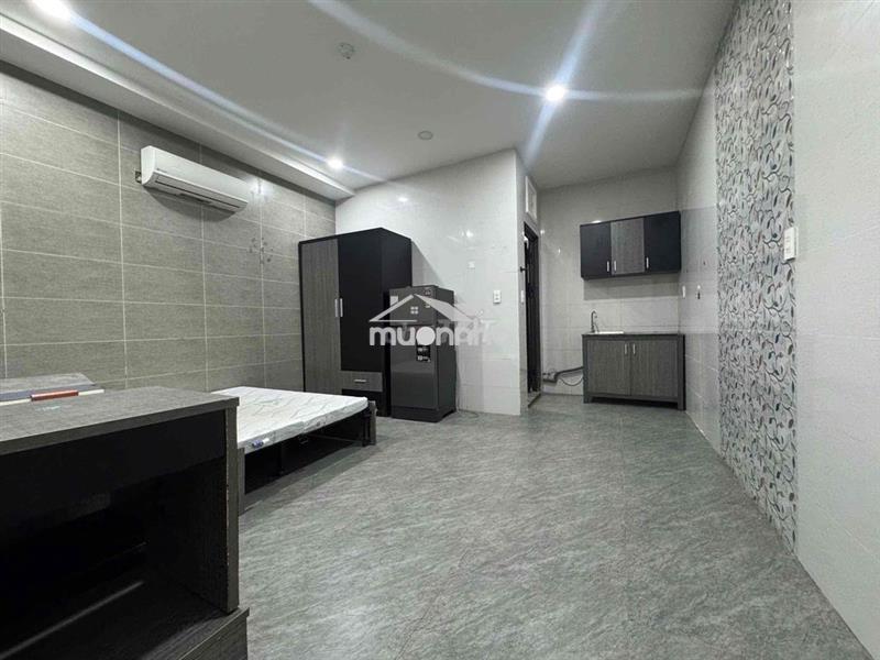 Nhà mới, nt mới ngay chợ thông tây hội