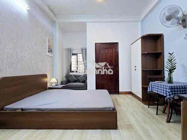 📍Phan xích long - full nội thất - cửa sổ trời