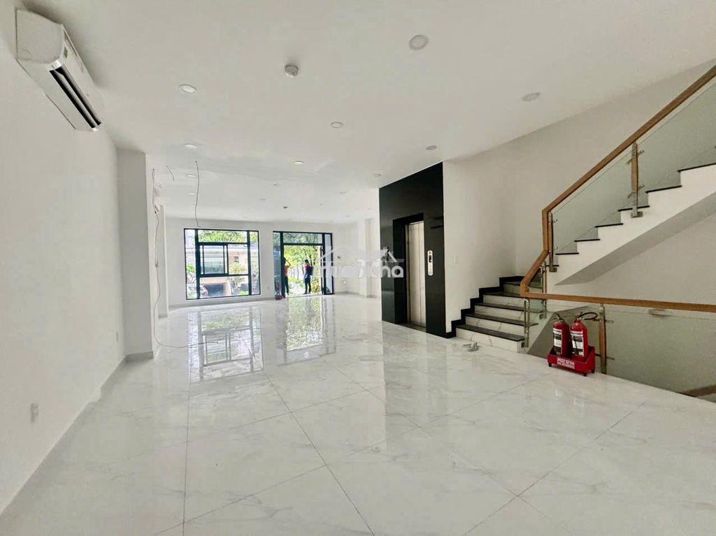 Cho thuê văn phòng từng sàn tại vạn phúc city - 2