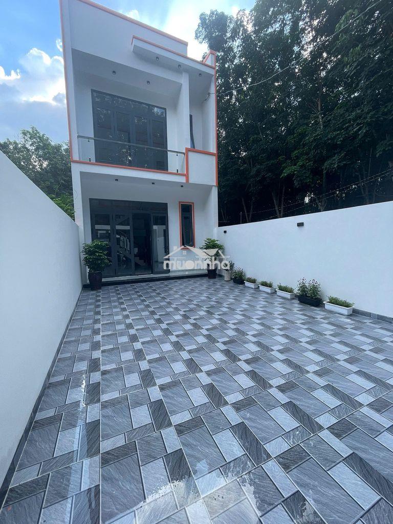 Xây ở đổi đơn vị công tác nên bán gấp luôn nhà ké kcn đồng an
