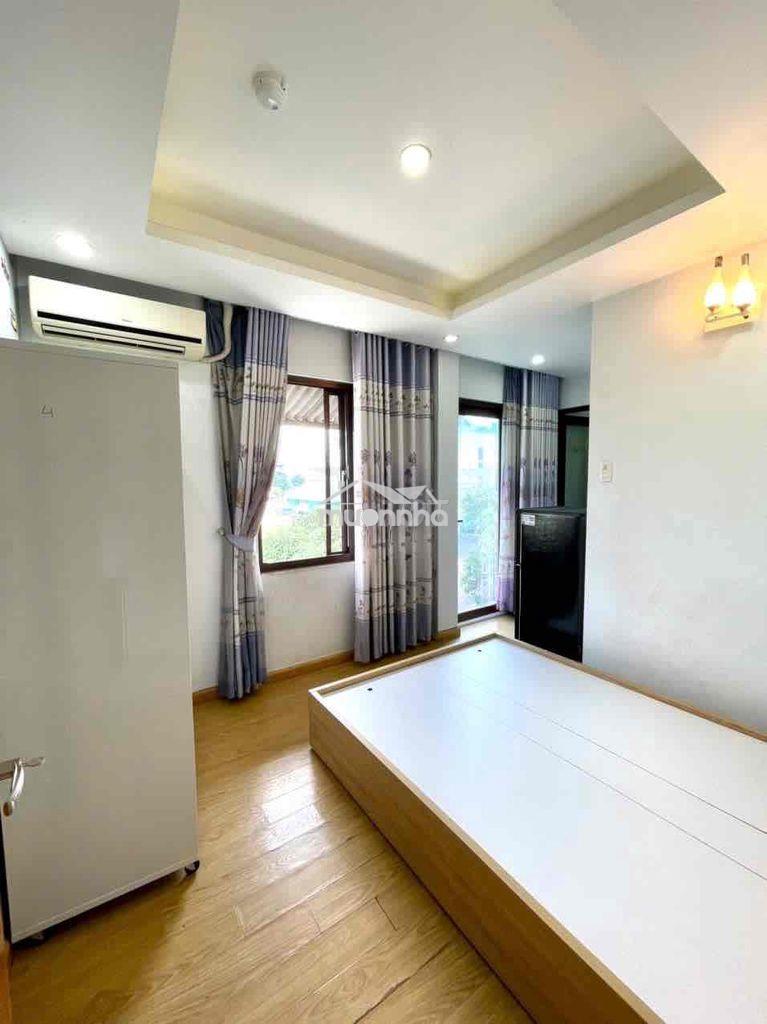 Cho thuê phòng trọ full nội thất - cửa sổ lớn - thang máy - ngay đh nv