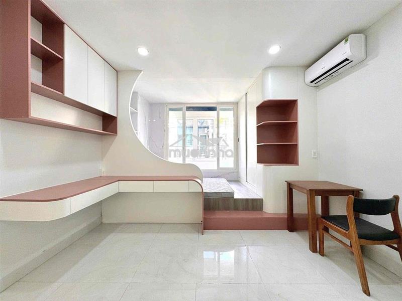 Căn hộ_full nội thất_cửa sổ to sánh sáng tự nhiên_phòng mới_thoáng mát