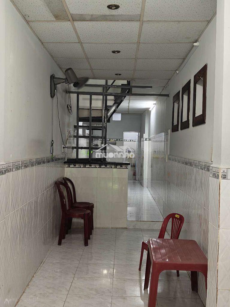 Nhà cho thuê nguyên căn ngay đồng đen 4pn 3vs giá 7tr